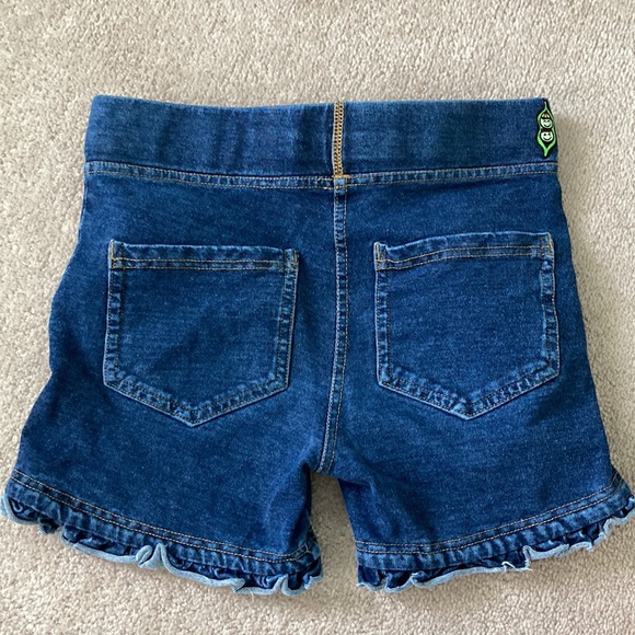 Peekaboo Beans denim shorts size 8 - Picture 3 of 3